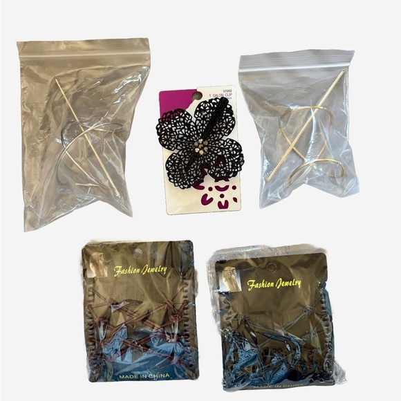 2/$15 - Assorted Hair Accessory Set - New - Picture 1 of 8